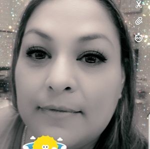 Meet your Posher, Adriana